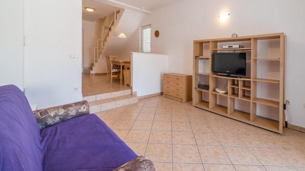 Damir & Gordana Apartment Baska  Bagian luar foto